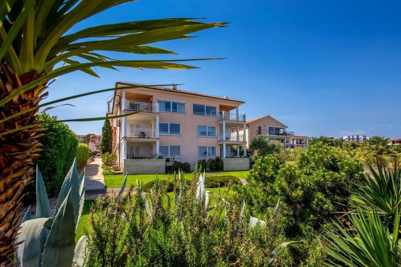 Apartment Balu 16 Near The Beach Вантачичи Экстерьер фото